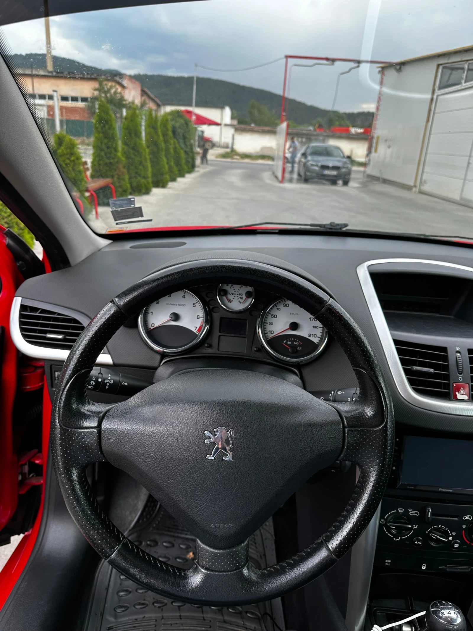 Peugeot 207, снимка 10 - Автомобили и джипове - 55393126