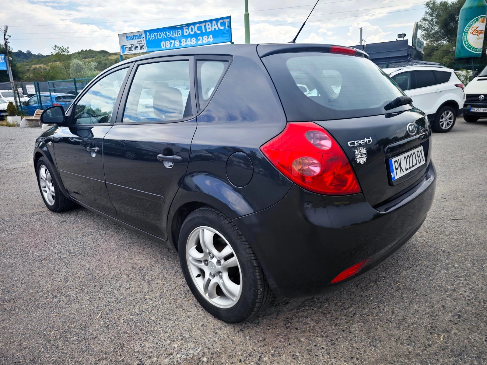 Kia Ceed 1.6CRDi NAVI, снимка 3 - Автомобили и джипове - 55613627