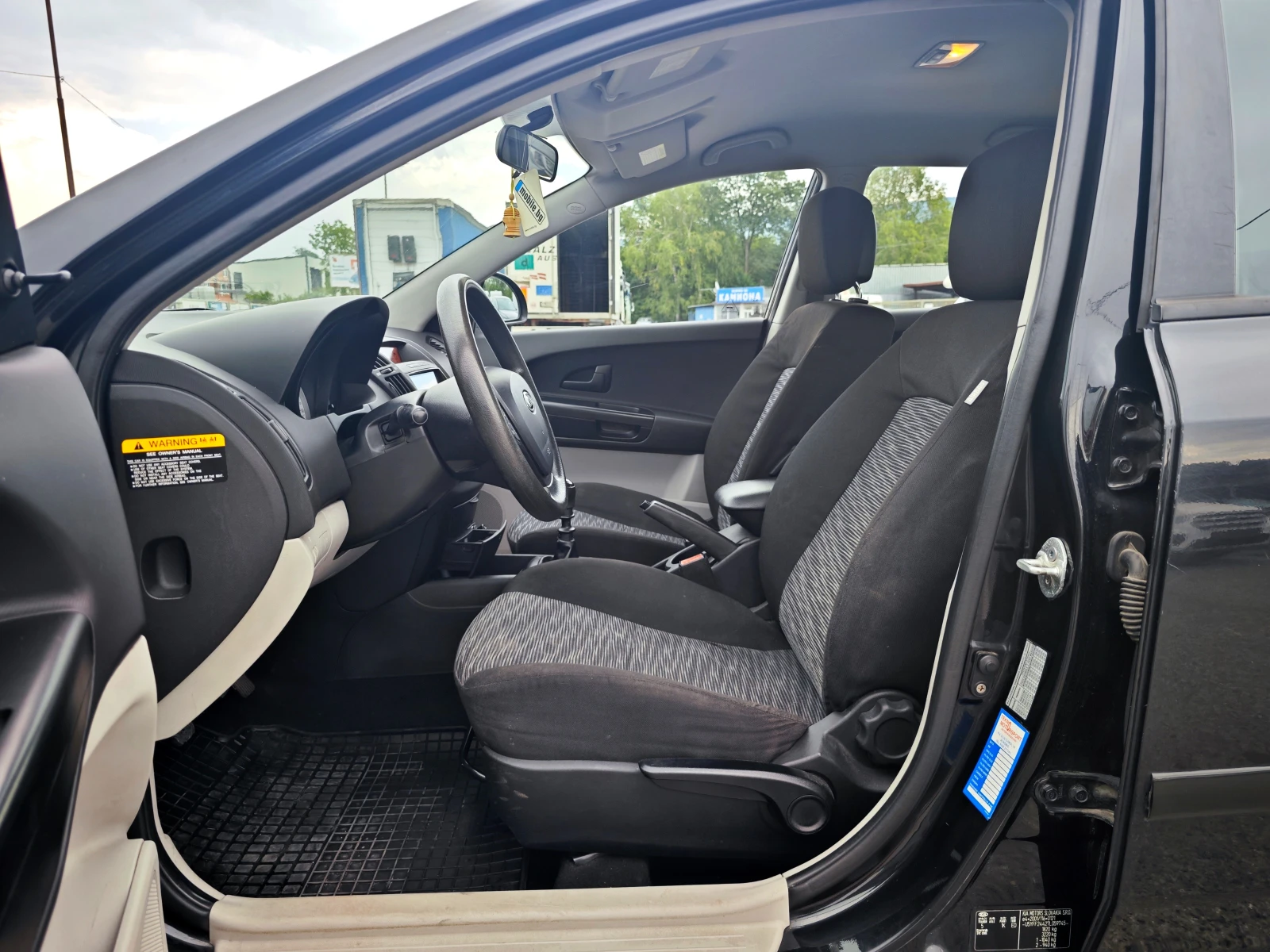 Kia Ceed 1.6CRDi NAVI, снимка 9 - Автомобили и джипове - 55613627