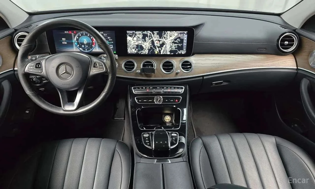 Mercedes-Benz E 300 4MATIC Exclusive * КРАЙНА ЦЕНА ДО БЪЛГАРИЯ, снимка 7 - Автомобили и джипове - 55773075