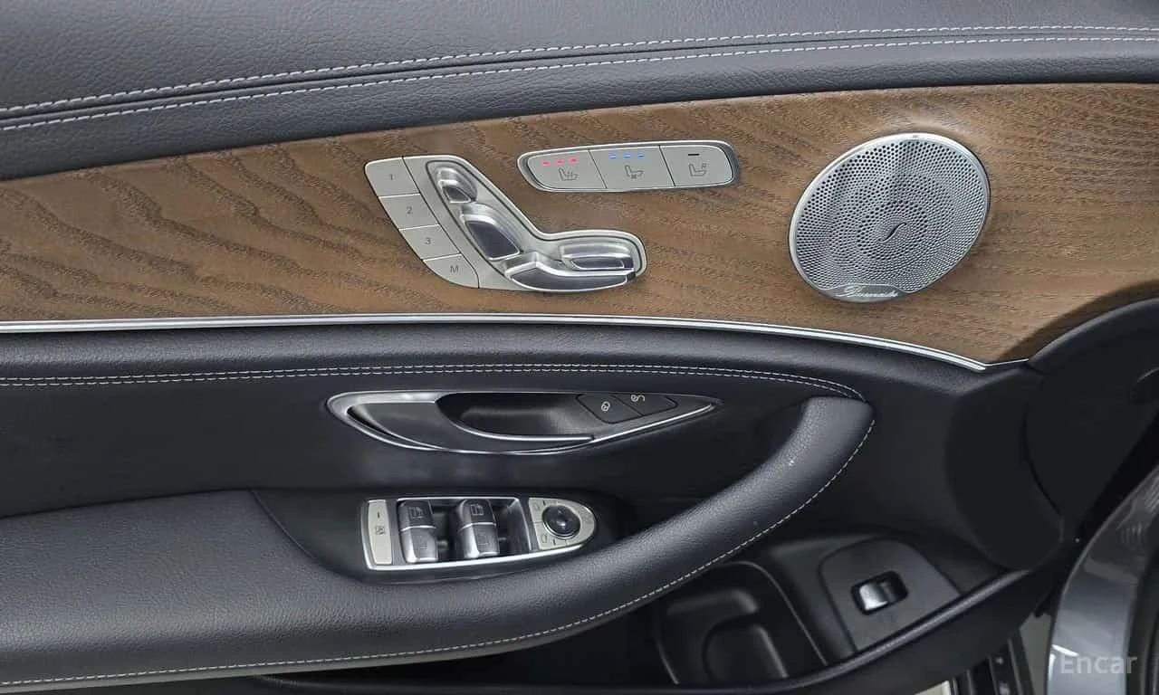 Mercedes-Benz E 300 4MATIC Exclusive * КРАЙНА ЦЕНА ДО БЪЛГАРИЯ, снимка 17 - Автомобили и джипове - 55773075