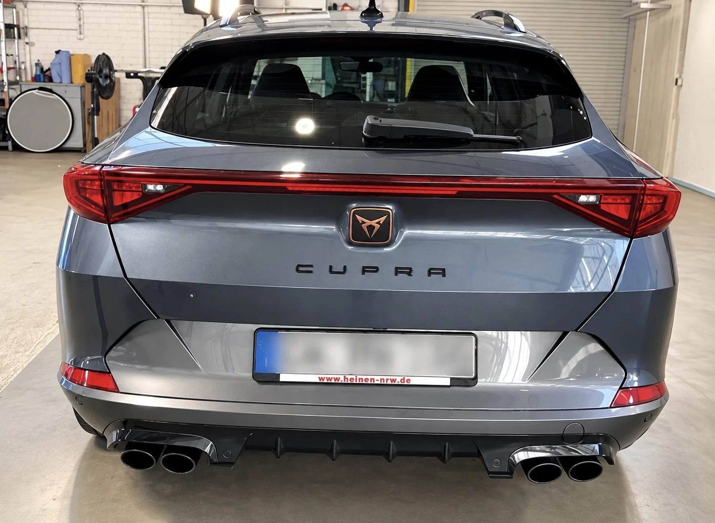 Cupra Formentor VZ 2.0 TFSI 310 к.с. | 4x4| Гаранция| DCC| BREMBO, снимка 6 - Автомобили и джипове - 55973619