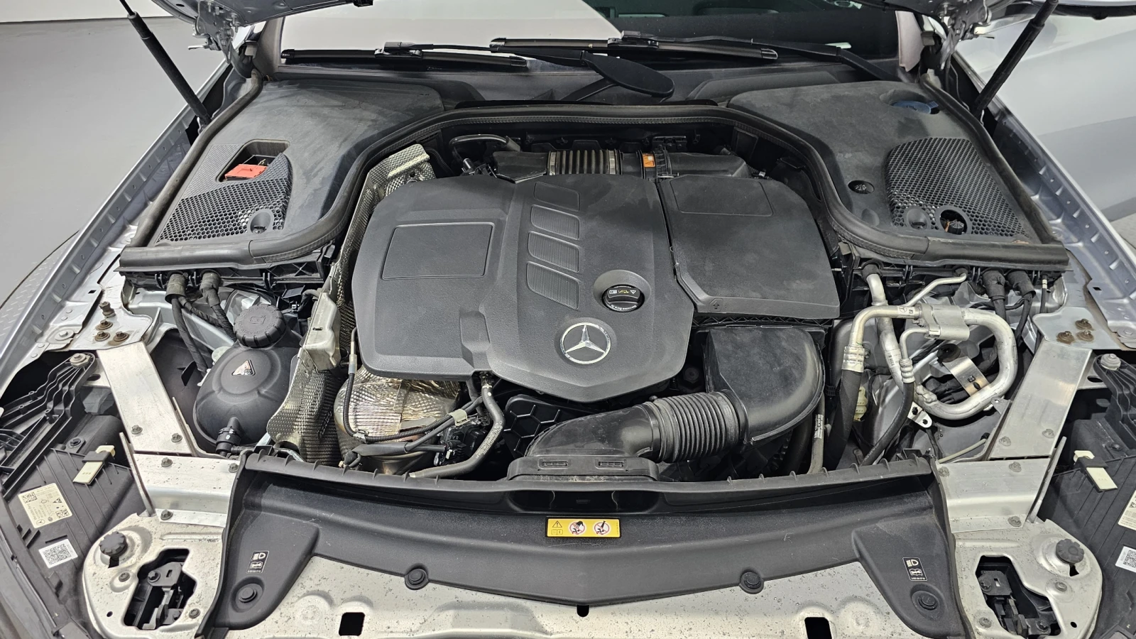 Mercedes-Benz E 220 360* ЕЛ. БАГАЖНИК* BLIND SPOT* HUD* КРАЙНА ЦЕНА, снимка 6 - Автомобили и джипове - 55982731