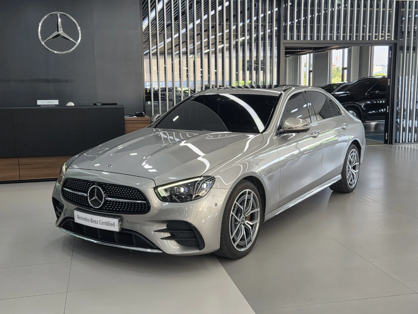 Mercedes-Benz E 220 360* HUD* BLIND SPOT* ЕЛ. БАГАЖНИК* КРАЙНА ЦЕНА