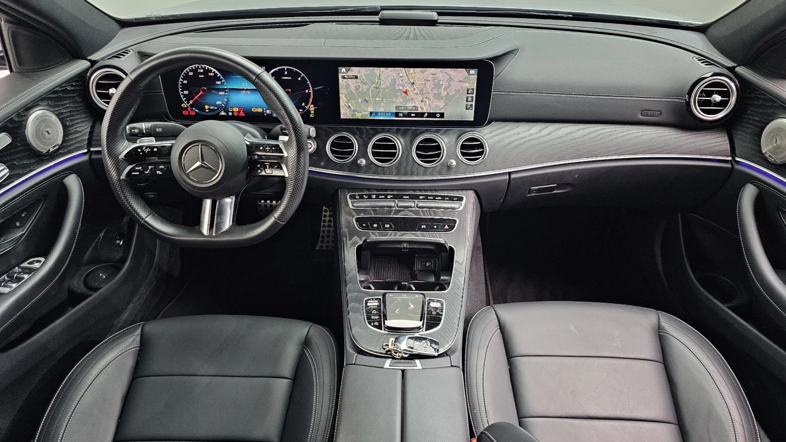 Mercedes-Benz E 220 360* ЕЛ. БАГАЖНИК* BLIND SPOT* HUD* КРАЙНА ЦЕНА, снимка 7 - Автомобили и джипове - 55982731