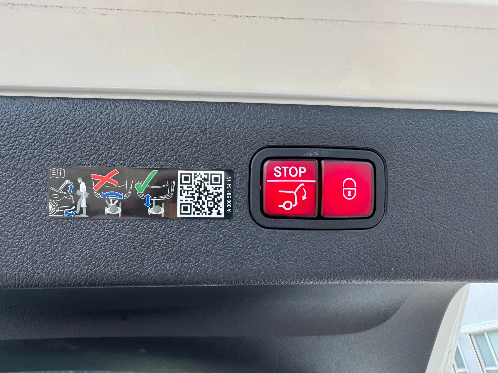 Mercedes-Benz EQS Гаранция Mercedes до 2030 г.| Full Equipment, снимка 15 - Автомобили и джипове - 56007100