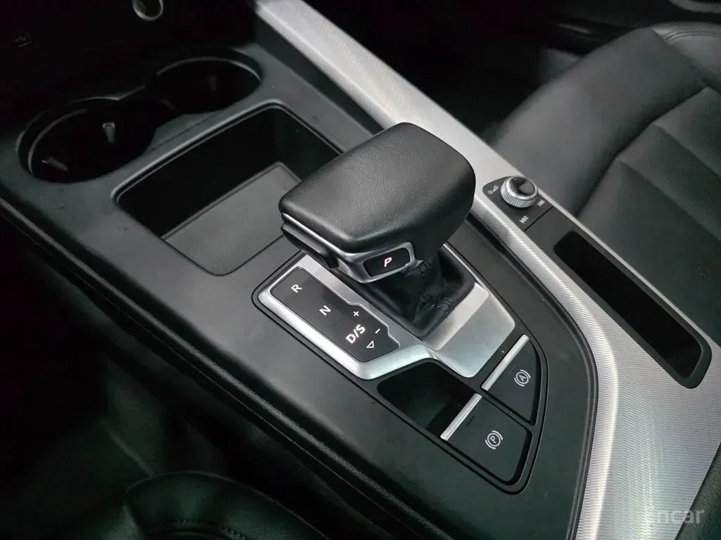 Audi A4 40TFSI* MATRIX* S* LINE* ОБДУХВАНЕ* ХЕДЪП* ДИСТРОН, снимка 10 - Автомобили и джипове - 56185892