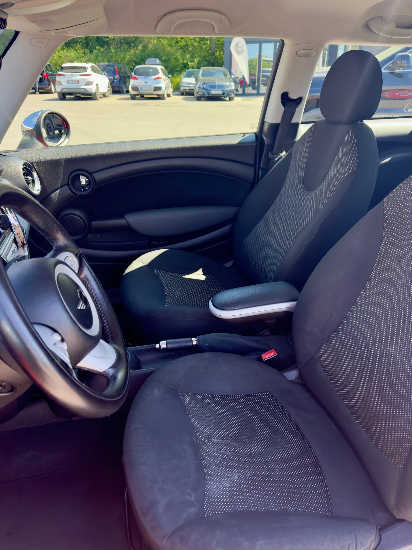 Mini One 1.4 бензин, снимка 12 - Автомобили и джипове - 56745040