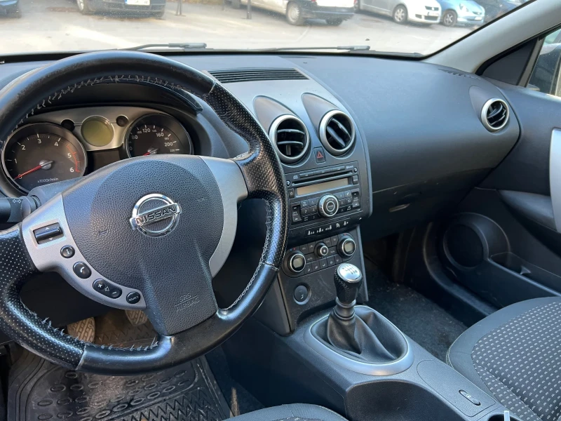 Nissan Qashqai, снимка 5 - Автомобили и джипове - 48773608