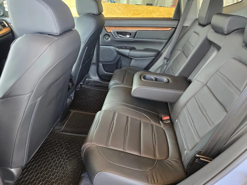 Honda Cr-v 1.5i/4x4/Авт./Лизинг/Канада, снимка 14 - Автомобили и джипове - 51909289