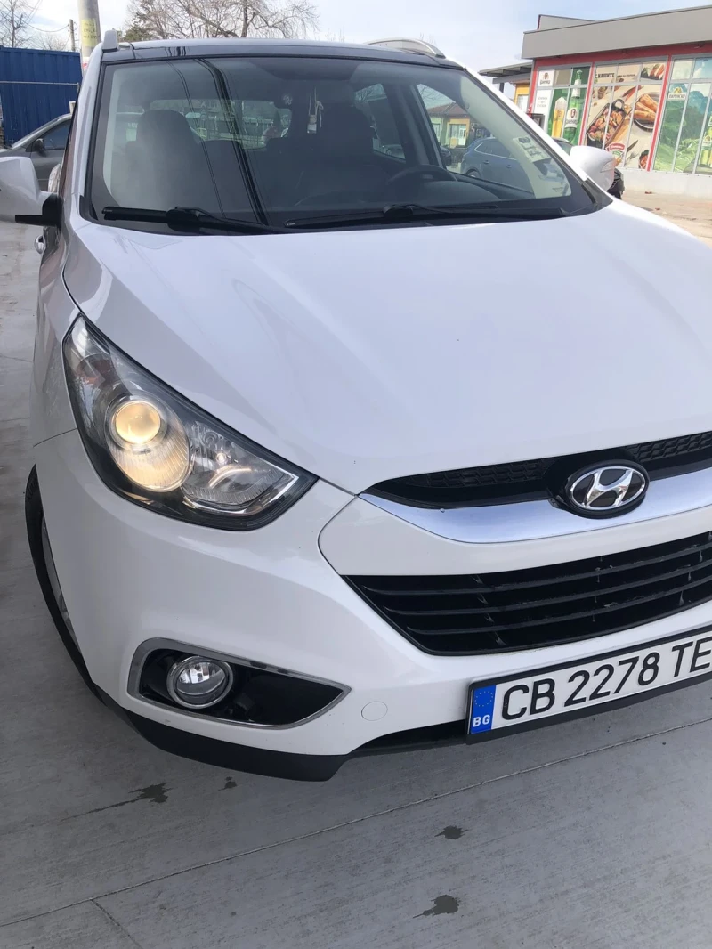 Hyundai IX35, снимка 2 - Автомобили и джипове - 53536734