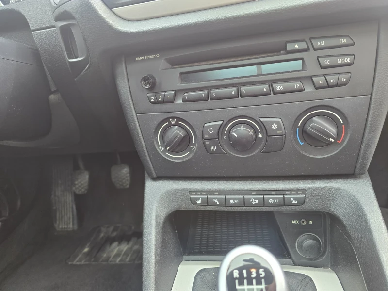 BMW X1 ПАНОРАМА ПОДГРЕВ 143КС., снимка 11 - Автомобили и джипове - 53592613