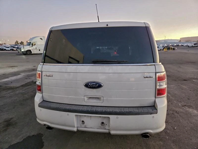 Ford Flex 3.5L 6 Front-wheel Drive, снимка 9 - Автомобили и джипове - 52934981