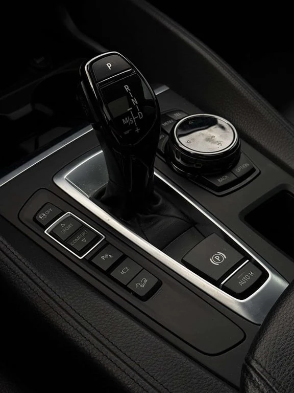 BMW X6 xDrive50i  CARFAX, снимка 14 - Автомобили и джипове - 53230691