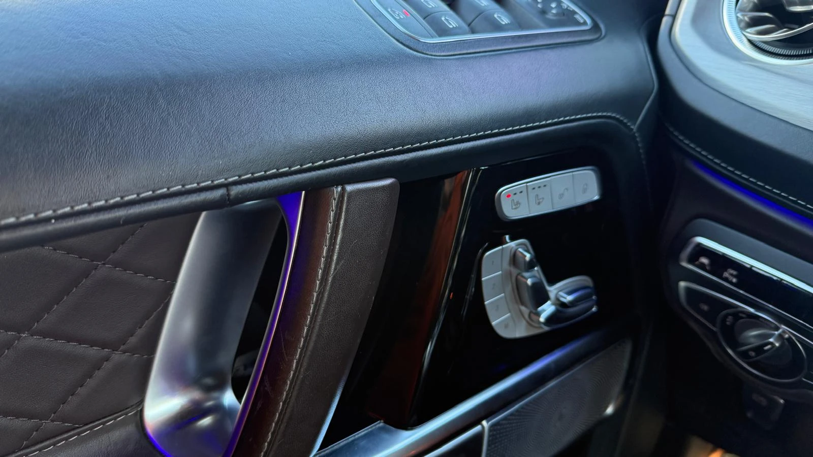 Mercedes-Benz G 63 AMG, снимка 13 - Автомобили и джипове - 53828179