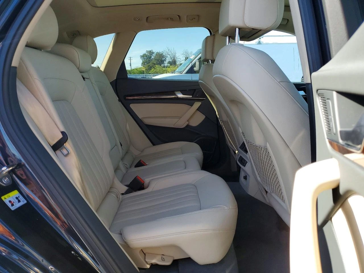 Audi Q5 2.0l Premium Plus, снимка 10 - Автомобили и джипове - 54322973