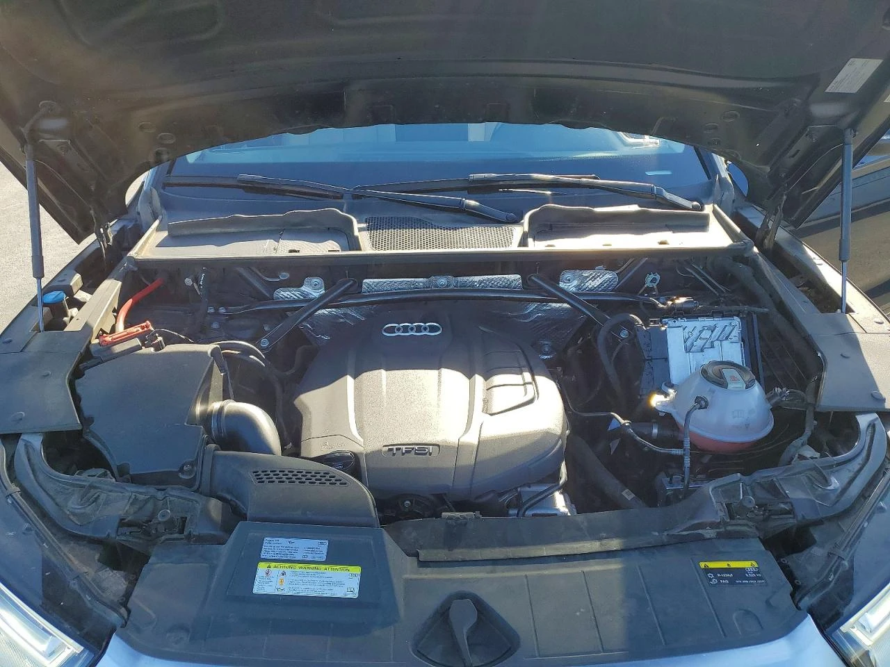 Audi Q5 2.0l Premium Plus, снимка 11 - Автомобили и джипове - 54322973