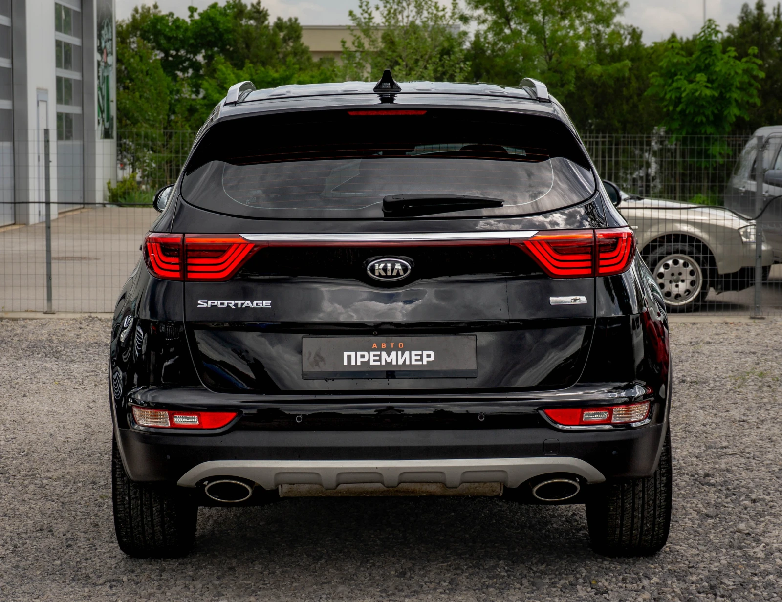 Kia Sportage 2.0CRDI-6М.ГАР.РЕАЛНИ КМ., снимка 5 - Автомобили и джипове - 54509129