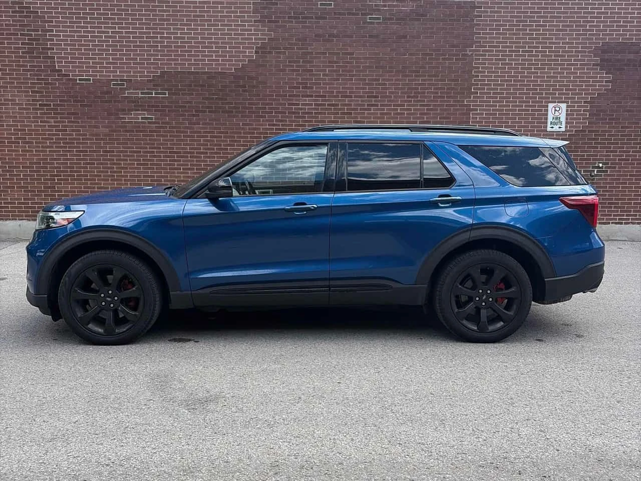 Ford Explorer ST  CARFAX, снимка 2 - Автомобили и джипове - 55012430