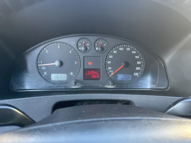 VW Caravelle, снимка 15 - Бусове и автобуси - 52755858