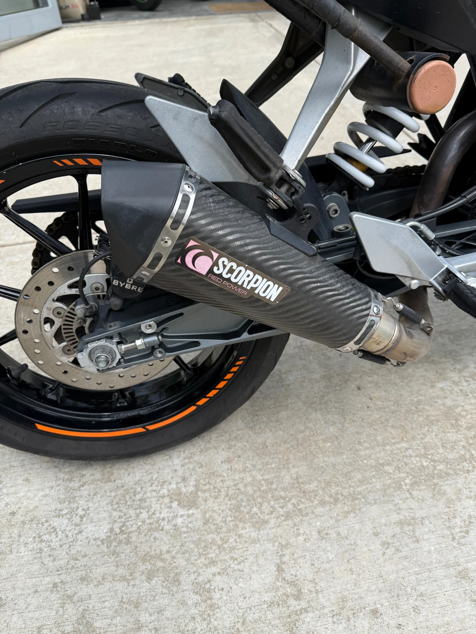 Ktm Duke ABS 125i 2015 , снимка 8 - Мотоциклети и мототехника - 54379096