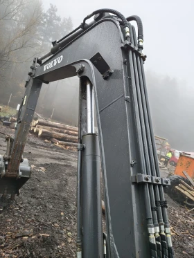 Багер Volvo EC 60 C, снимка 8