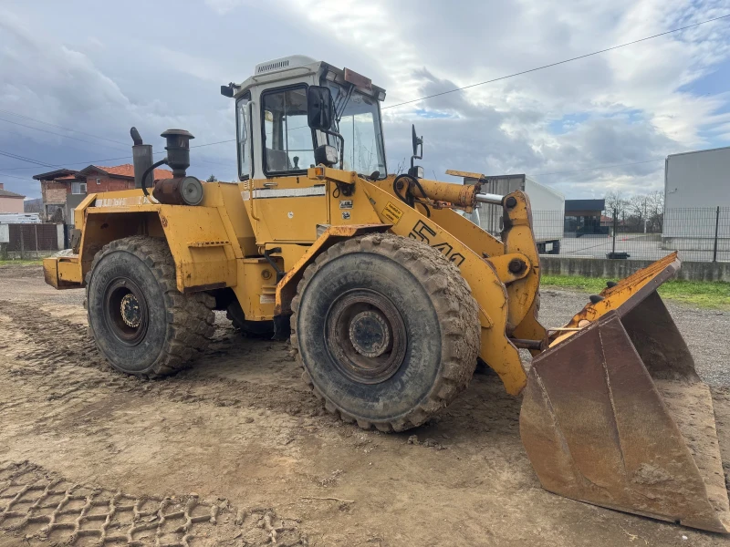 Челен товарач Liebherr L541, снимка 3 - Индустриална техника - 52965350