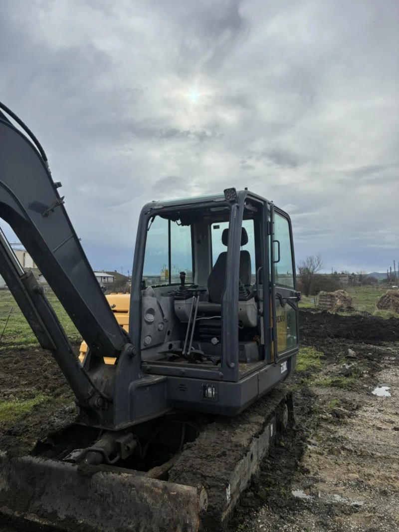 Багер Volvo EC 60 C, снимка 5 - Индустриална техника - 53263445