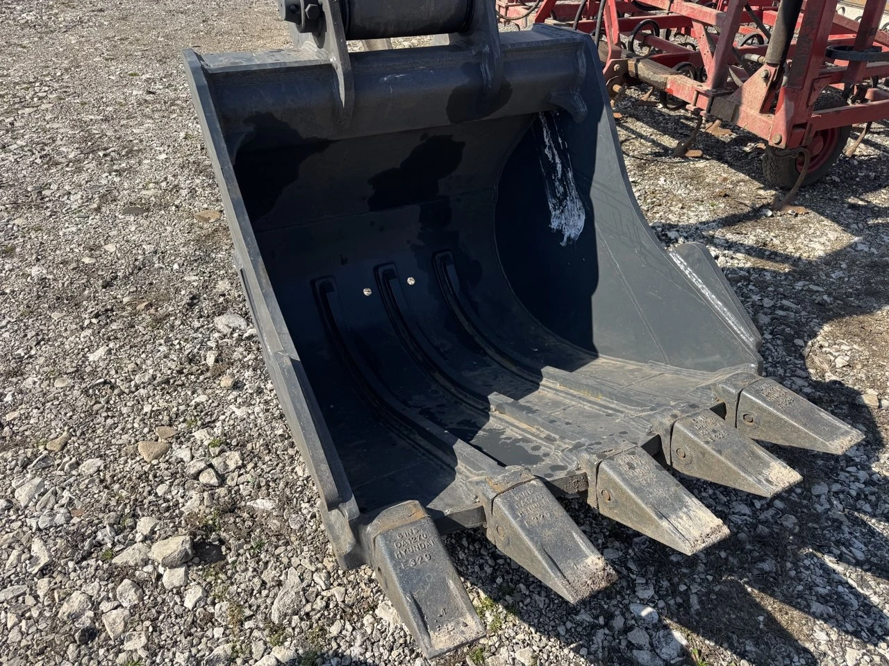 Багер Hyundai R210, снимка 4 - Индустриална техника - 53748571