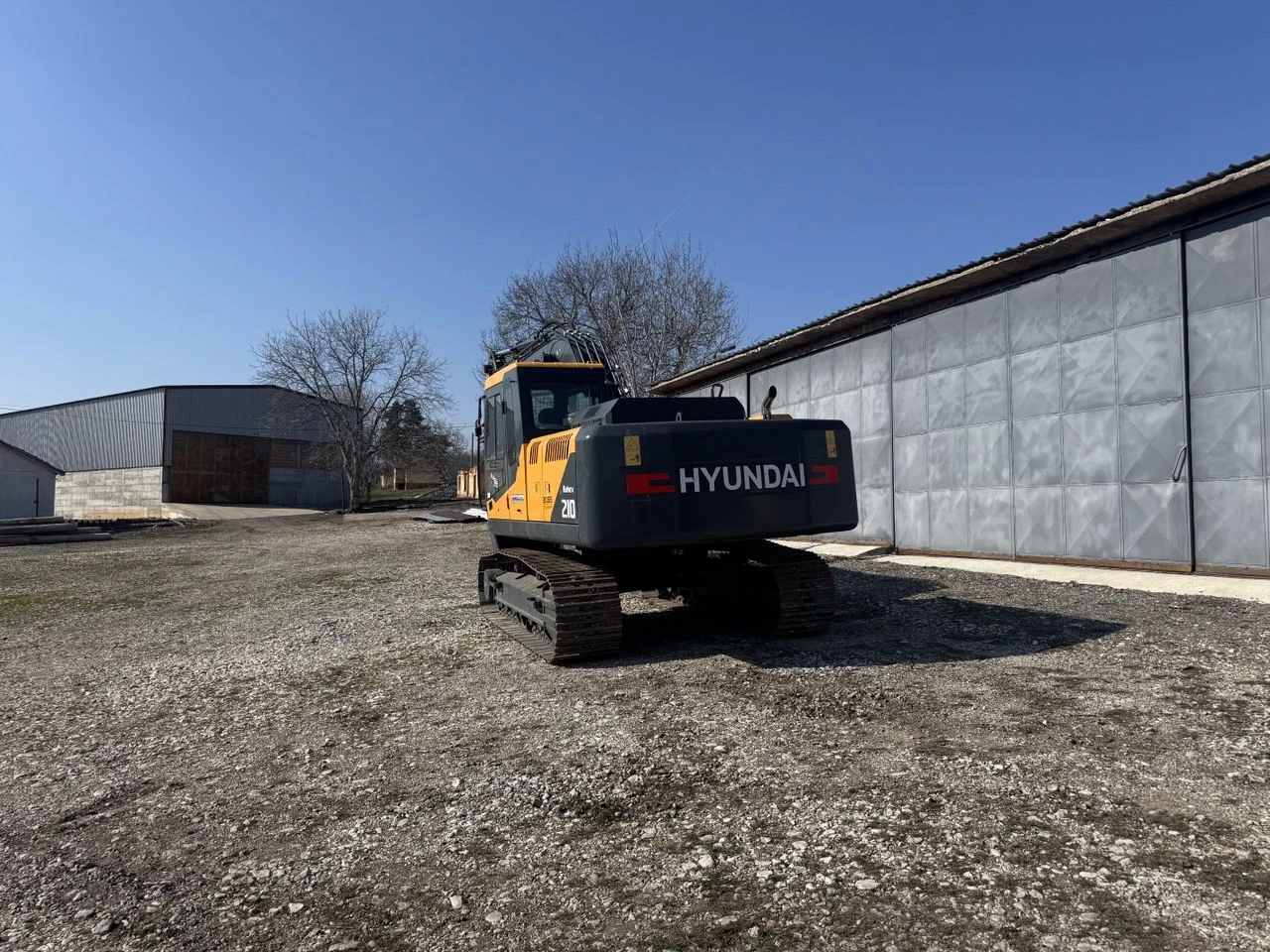 Багер Hyundai R210, снимка 2 - Индустриална техника - 53748571