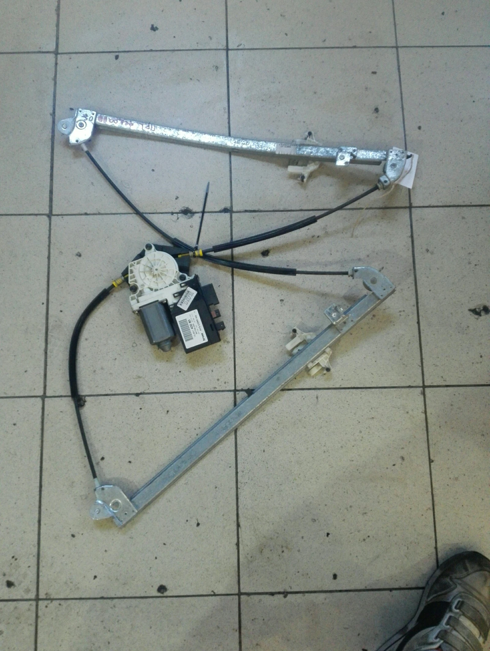 Ел машинка стъкло (стъклоповдигач) предна лява Ланчия Федра 05г.