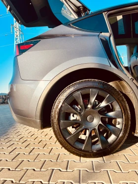 Tesla Model Y LR DM - в гаранция, снимка 14