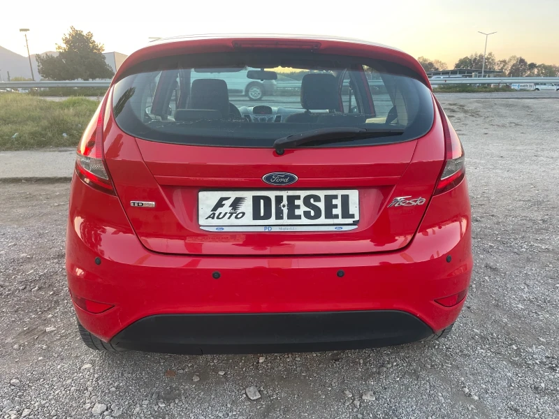 Ford Fiesta 1.4TDCI-KLIMA-ITALIA, снимка 9 - Автомобили и джипове - 47722918