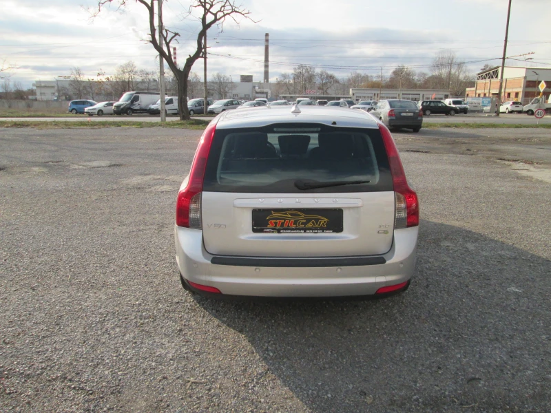 Volvo V50 1.6 HDI FACE 6скорости , снимка 6 - Автомобили и джипове - 48487375