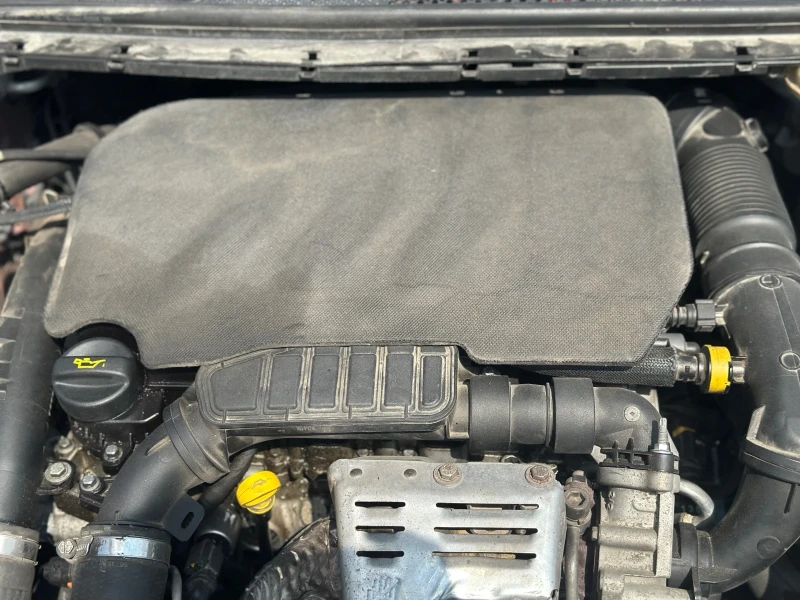 Peugeot 308 1.2, снимка 11 - Автомобили и джипове - 52728524