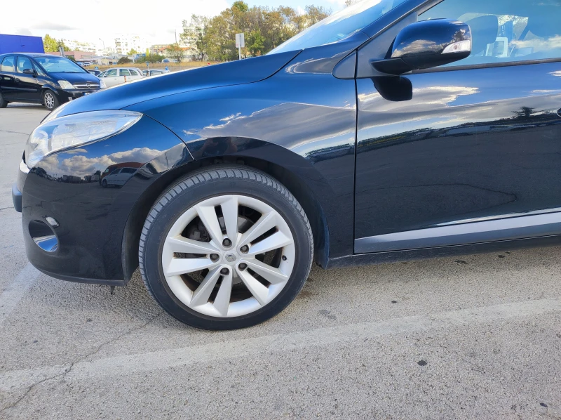 Renault Megane 1.5 DCI, снимка 9 - Автомобили и джипове - 52499442