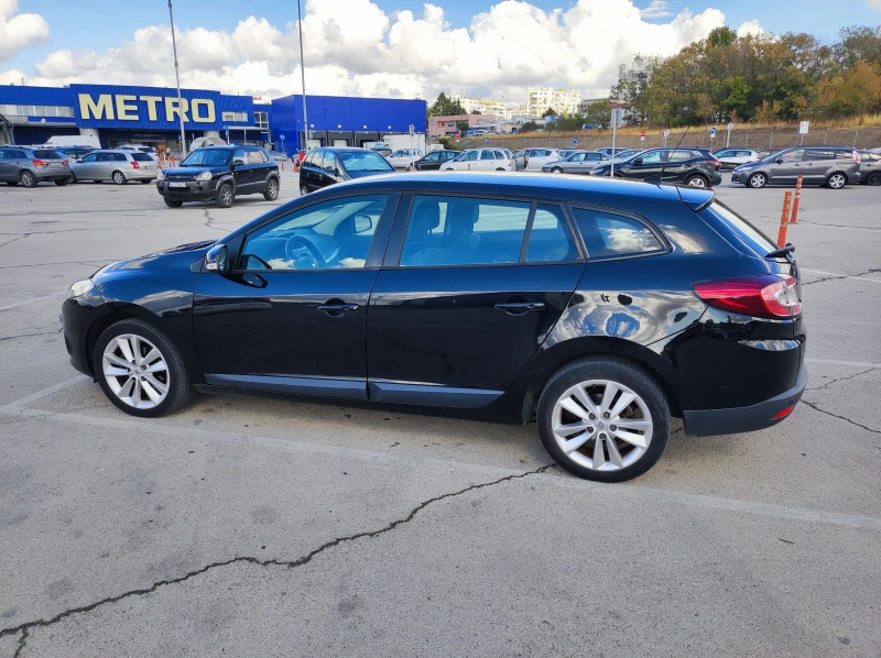 Renault Megane 1.5 DCI, снимка 2 - Автомобили и джипове - 52499442