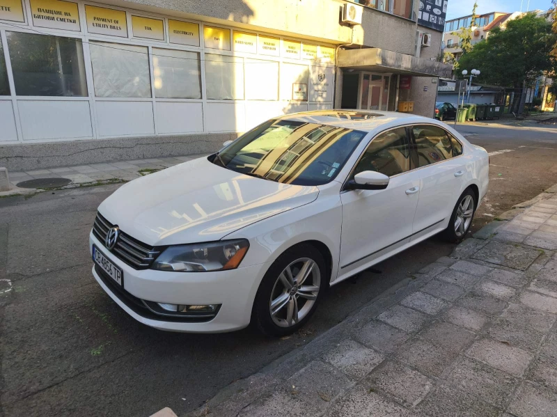 VW Passat, снимка 14 - Автомобили и джипове - 52812083