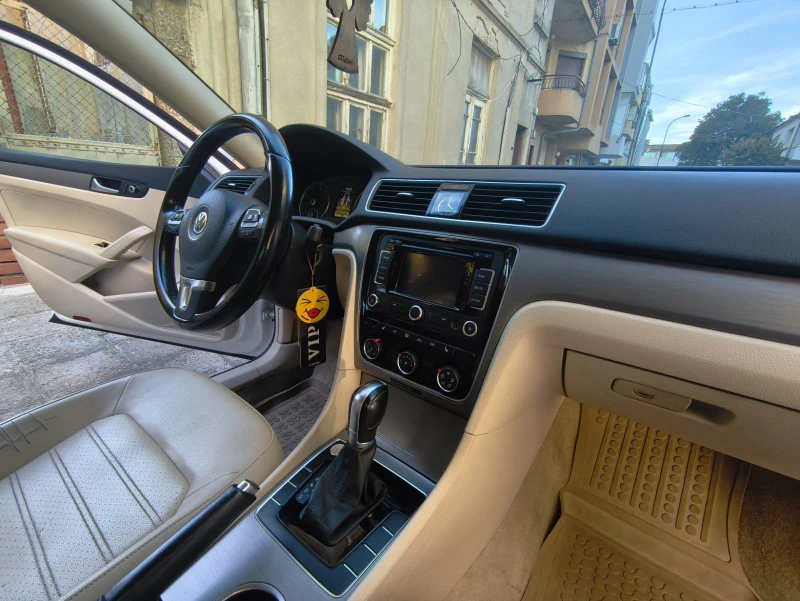 VW Passat, снимка 10 - Автомобили и джипове - 52812083