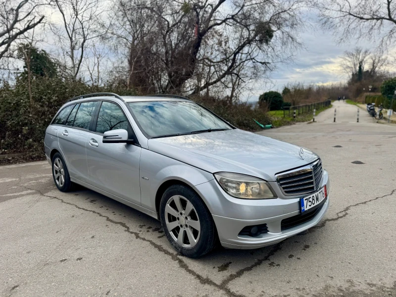 Mercedes-Benz C 200 2.2D Automatic BlueEfficiency Classic, снимка 2 - Автомобили и джипове - 52923086