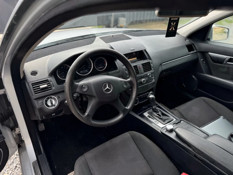 Mercedes-Benz C 200 2.2D Automatic BlueEfficiency Classic, снимка 5 - Автомобили и джипове - 52923086
