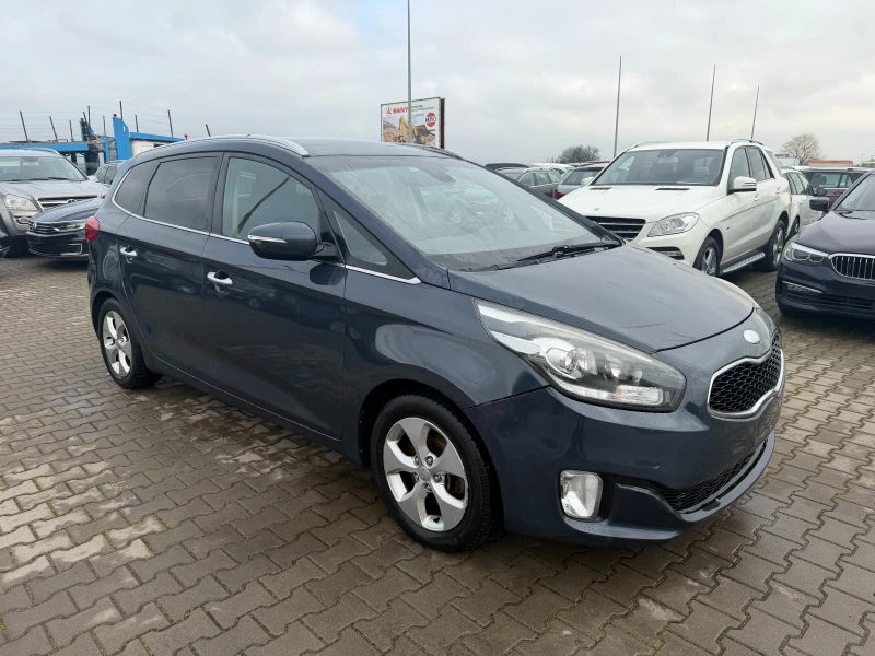 Kia Carens 1.7CRDI NAVI/KAMERA 6+ 1 EURO 5, снимка 4 - Автомобили и джипове - 53416334