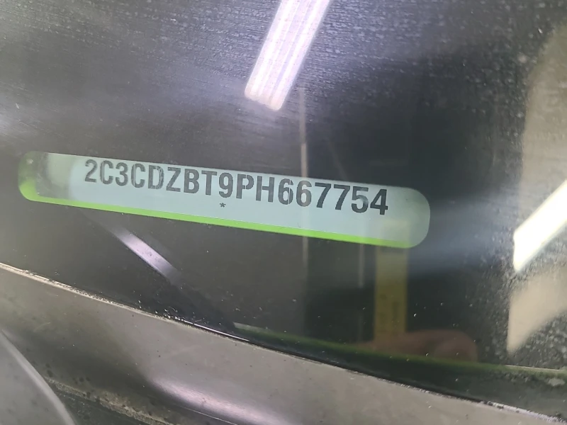 Dodge Challenger 5.7L 8cyl Rear Wheel Drive, снимка 5 - Автомобили и джипове - 53597263