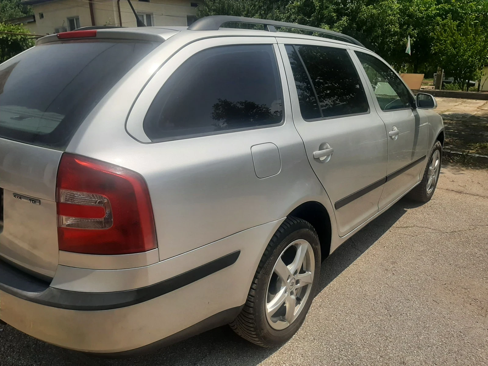 Skoda Octavia 1.9TDI 105ks 4x4 6 skorosti - изображение 9