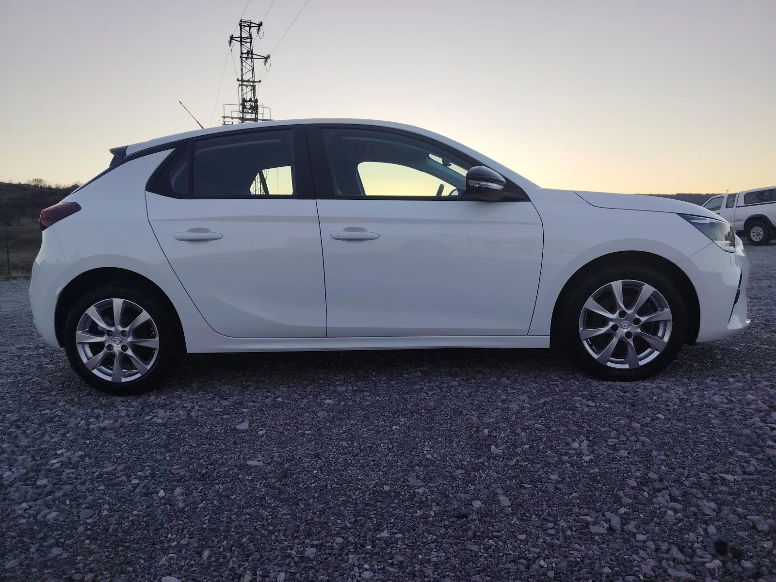 Opel Corsa 84000км., снимка 5 - Автомобили и джипове - 51135293