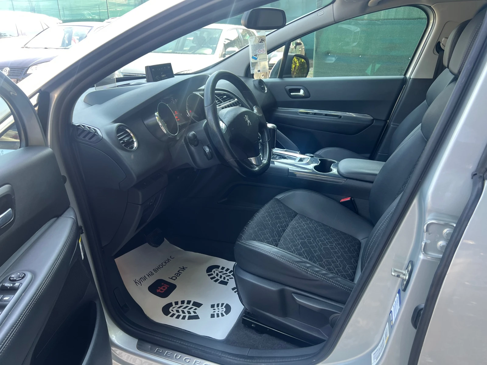 Peugeot 3008 2.0/163/нави/кожа/фейс - изображение 9
