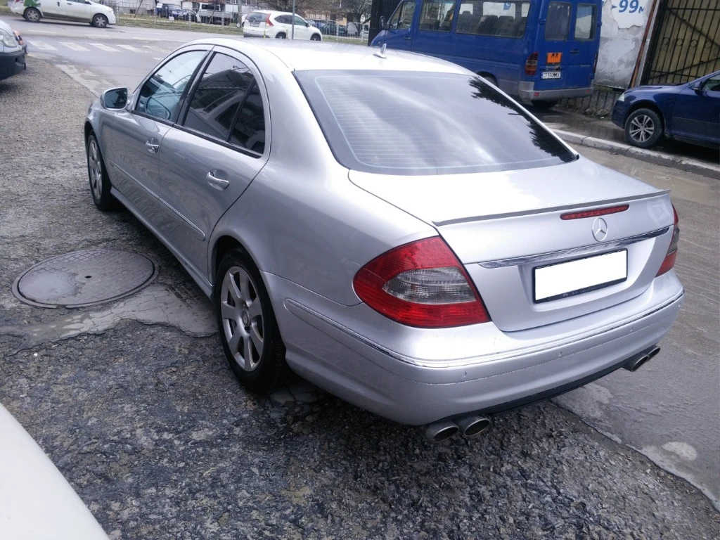 Mercedes-Benz E 320 CDI 4x4 - изображение 3