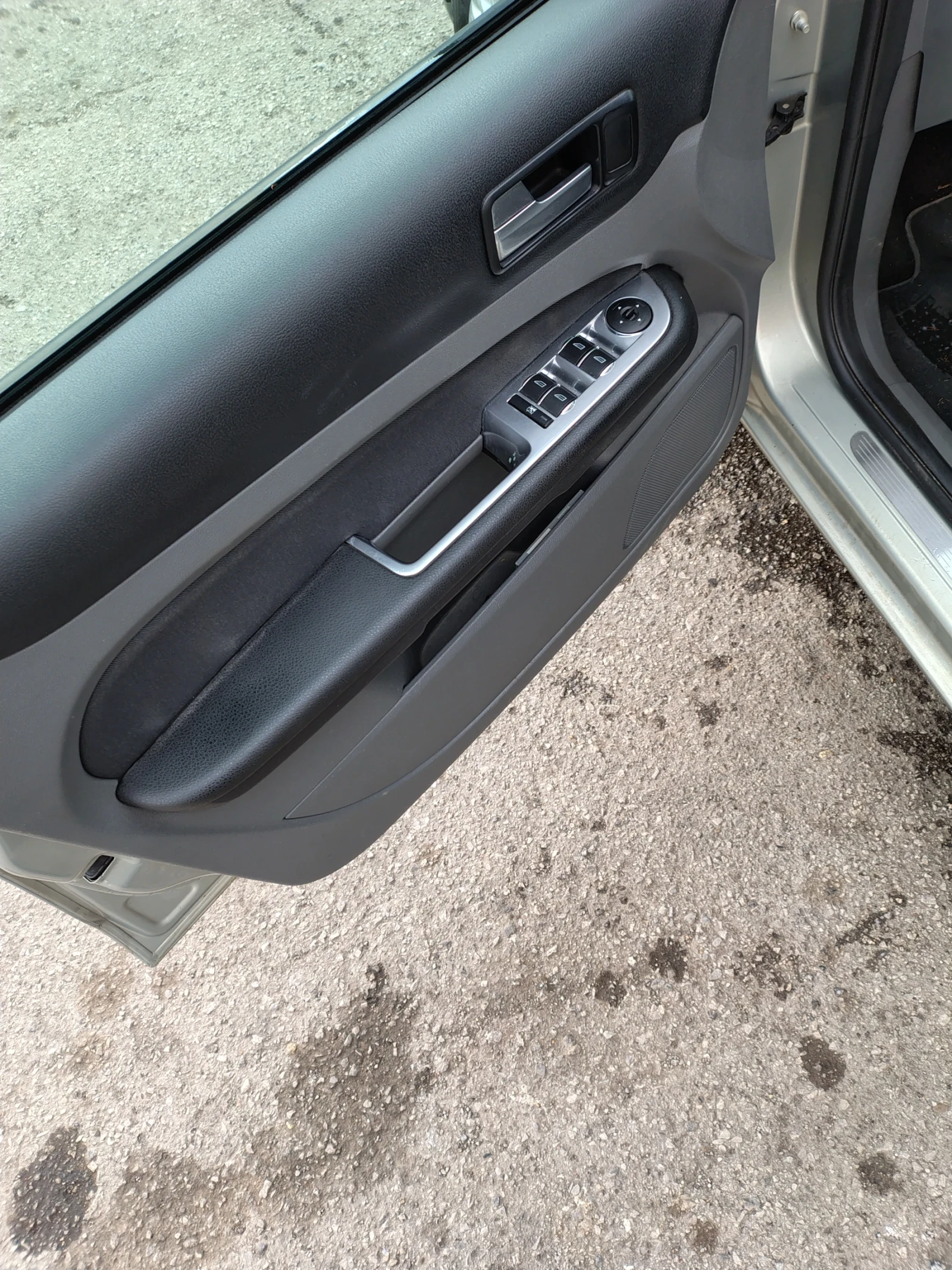 Ford Focus 2.0  145. LPG - изображение 6