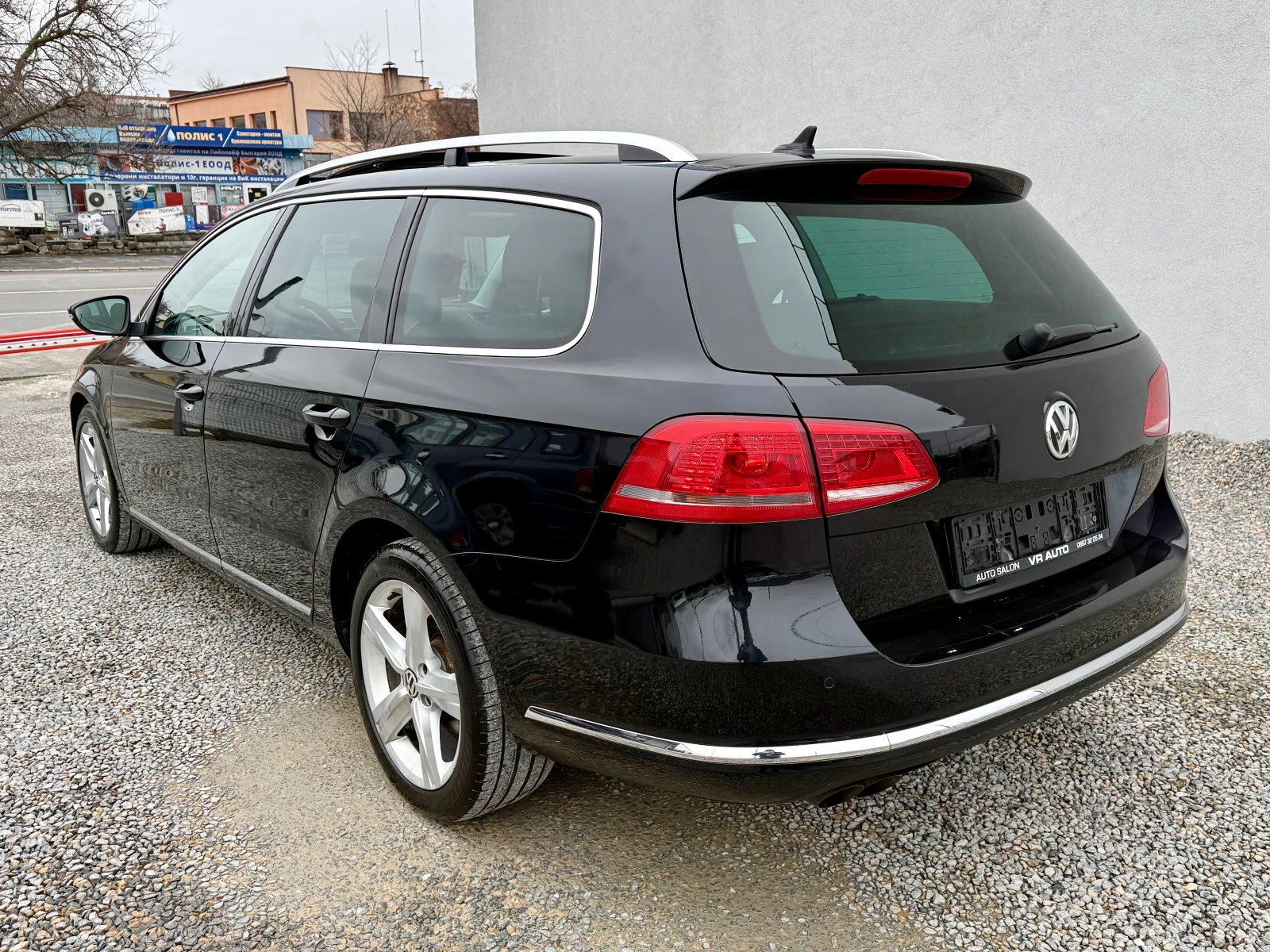 VW Passat 2.0TDI DISTRONIC KEYLESS PANO NAVI LED - изображение 3
