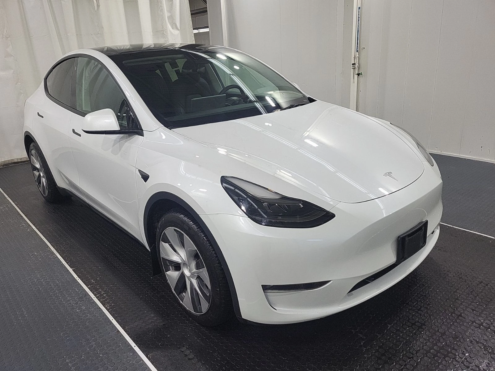 Tesla Model Y * Long Range * CARFAX * 2 КОМПЛЕКТА ГУМИ*  - изображение 3